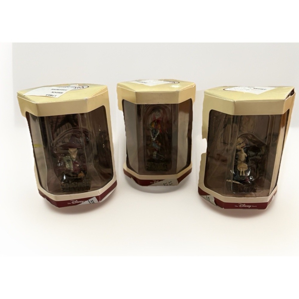 (3) Disney Tiny Kingdom Nightmare Before Christmas Evil Scientist Sally‎ Shook